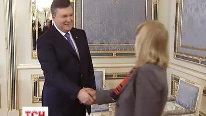 Янукович погодився на умови МВФ, щоб отримати кредит