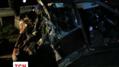 Під Києвом фура знесла легковик, загинуло 4 чоловіки