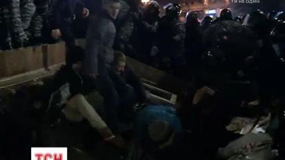 Постраждалі від розгону "Беркуту" мітингарі поступово одужують