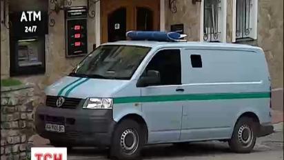 У столиці упіймали хакерів, що намагалися украсти 200 тисяч гривень у приватної фірми