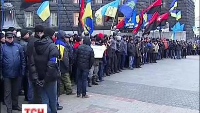 Мітингувальники припинять облогу Кабміну тільки після відставки уряду