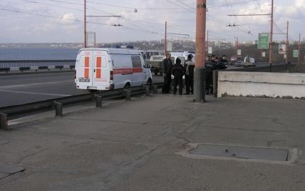 На Харківщині одразу чотири людини стали жертвами падіння машини з мосту
