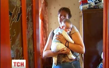 У Києві матір із 2 дітьми може опинилися на вулиці через банківські борги