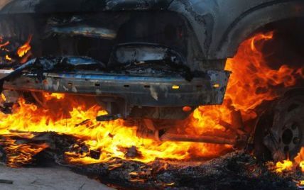 У столиці спалили мікроавтобус, що забезпечував Євромайдан