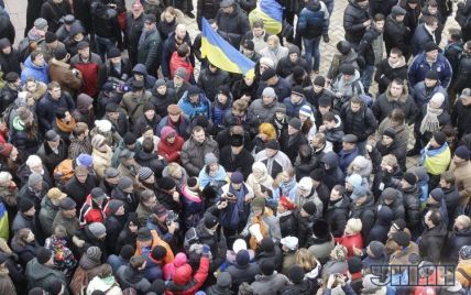 Євромайдан переїхав на Михайлівську площу – там вже більше 3 тисяч людей