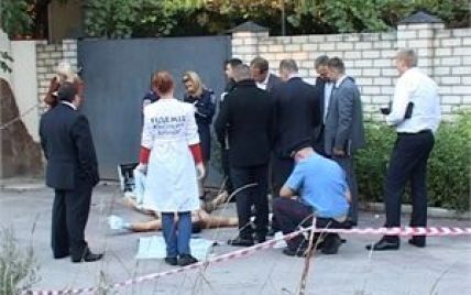 В Одесі на вулиці знайшли голий труп чоловіка з вогнепальними пораненнями