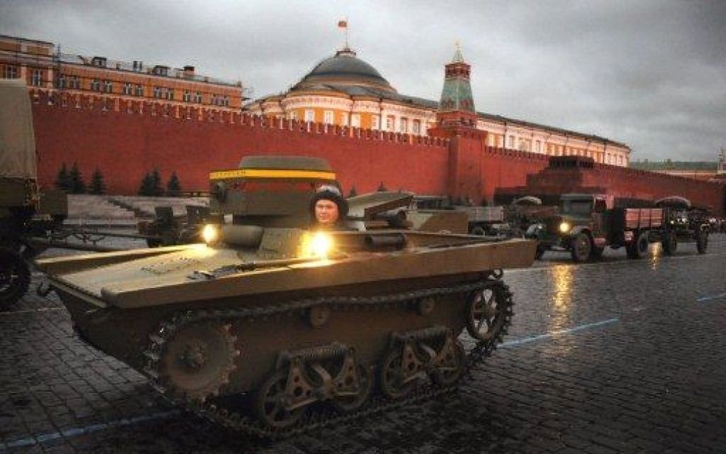У Москві відтворюють парад 1941 року на Красній площі / © AFP