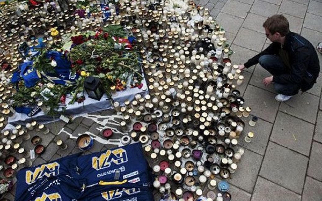 Швеція, Йончопінг. Жалоба за жертвами авіакатастрофи Як-42. / © AFP