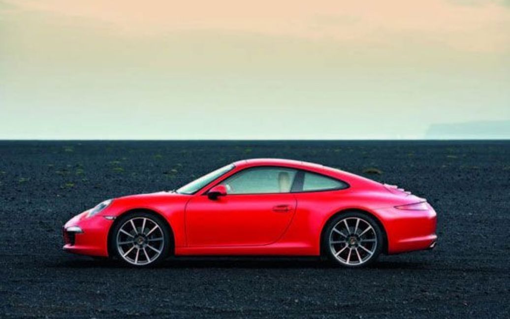 Прем&rsquo;єра нової версії легендарного Porsche 911 відбудеться на міжнародному автосалоні у Франкфурті. / © TopSpeed