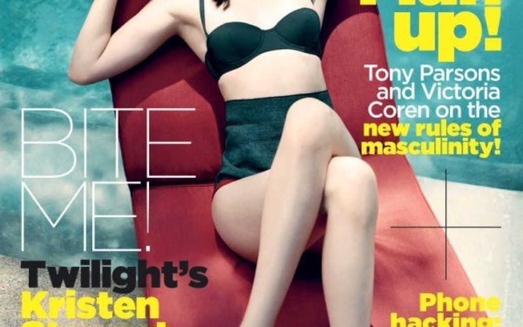 Крістен Стюарт у фотосесії для британського чоловічого журналу GQ. / © 