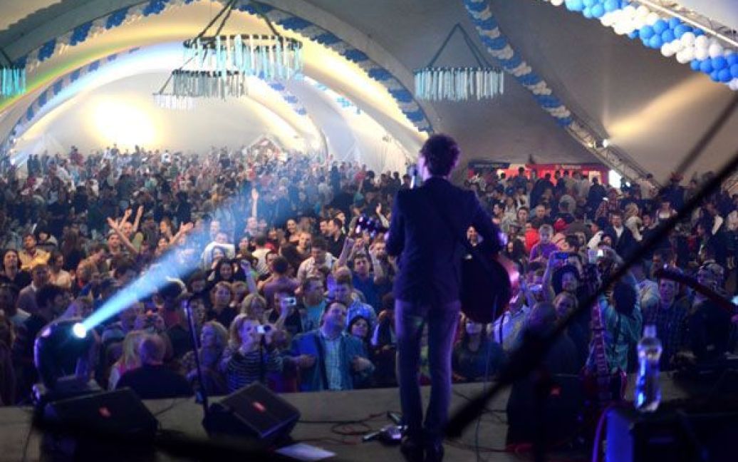 В Києві провели 8-ий фестиваль пива "Октоберфест 2011", який протягом трьох днів відвідали тисячі гостей. / © прес-служба "Октоберфест 2011"