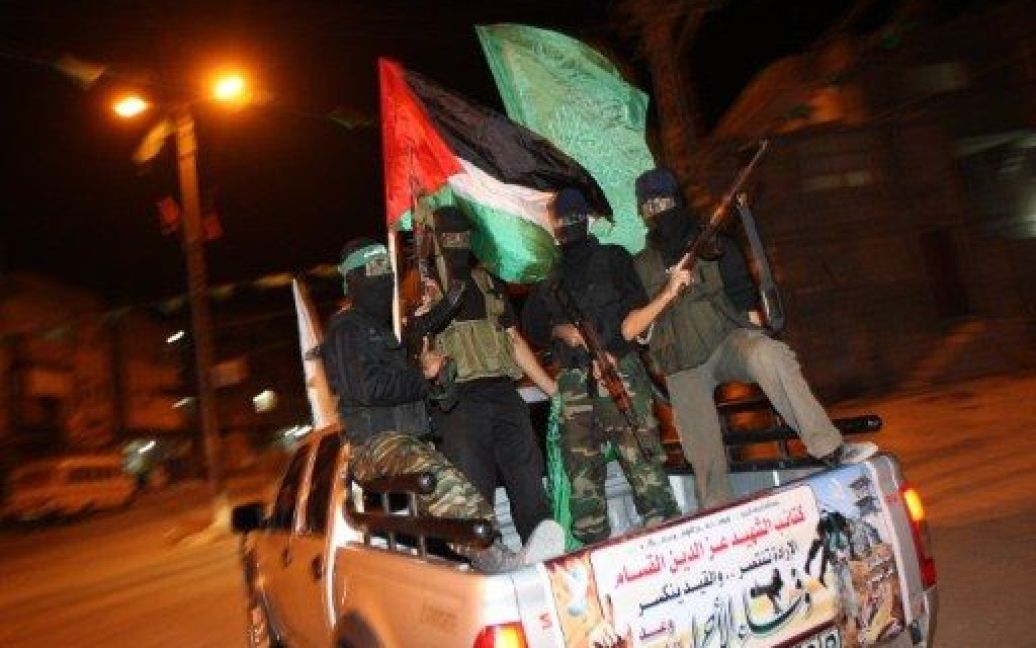 ХАМАС спочатку перевіз Гілада Шаліта до Єгипту, де його потім передали представникам Армії оборони Ізраїлю. / © AFP