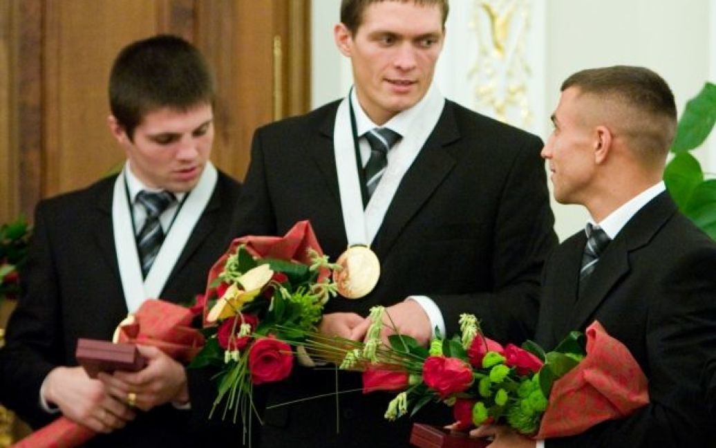 Боксерів нагороджено державними відзнаками / © President.gov.ua