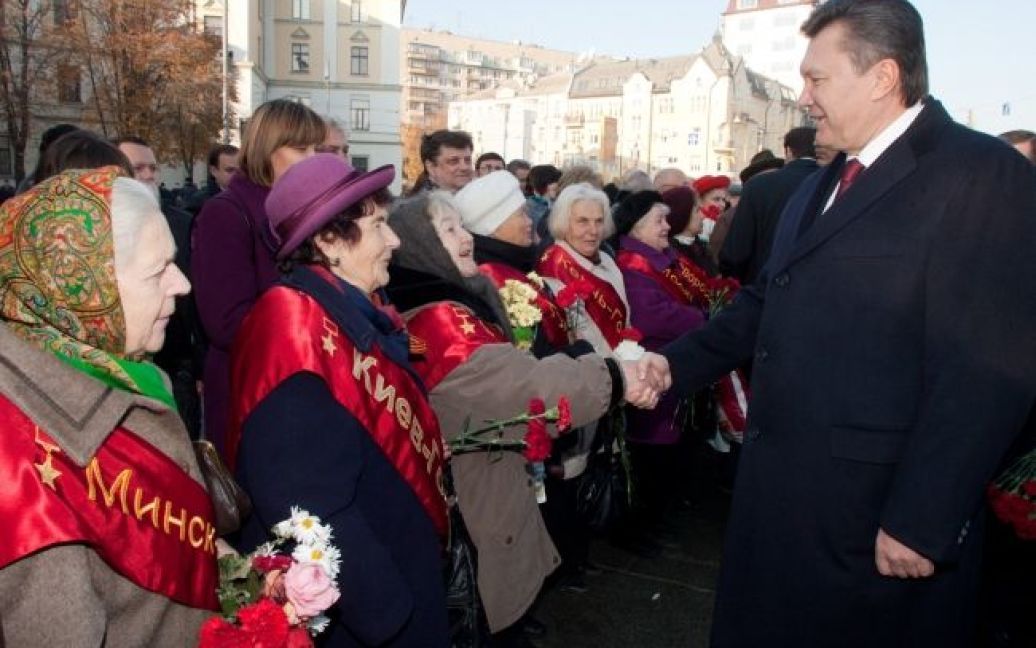 Янукович привітав ветеранів з річницею визволення Києва / © President.gov.ua