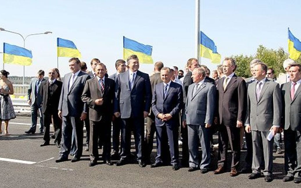 Глава держави взяв участь у відкритті багаторівневої транспортної розв&rsquo;язки на автодорозі Київ-Чоп / © President.gov.ua