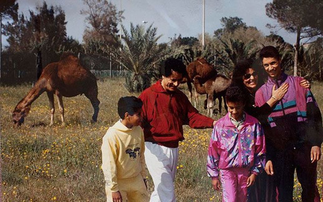 Фотографія з сімейного фотоальбому полковника Муаммара Каддафі. / © The New York Times