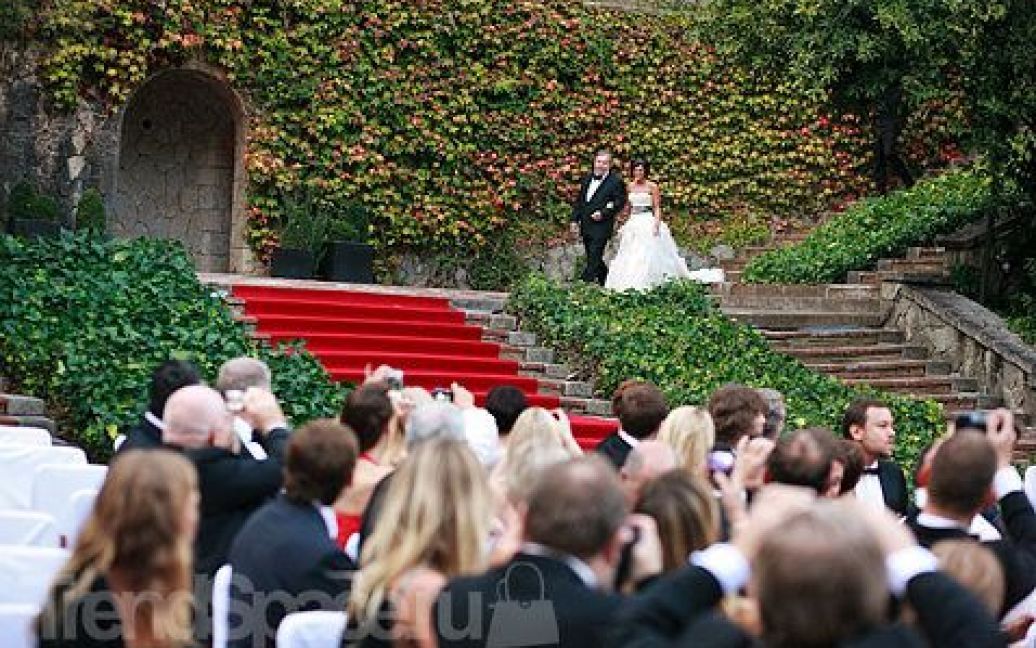 Шикарне весілля пройшло в іспанському замку / © 