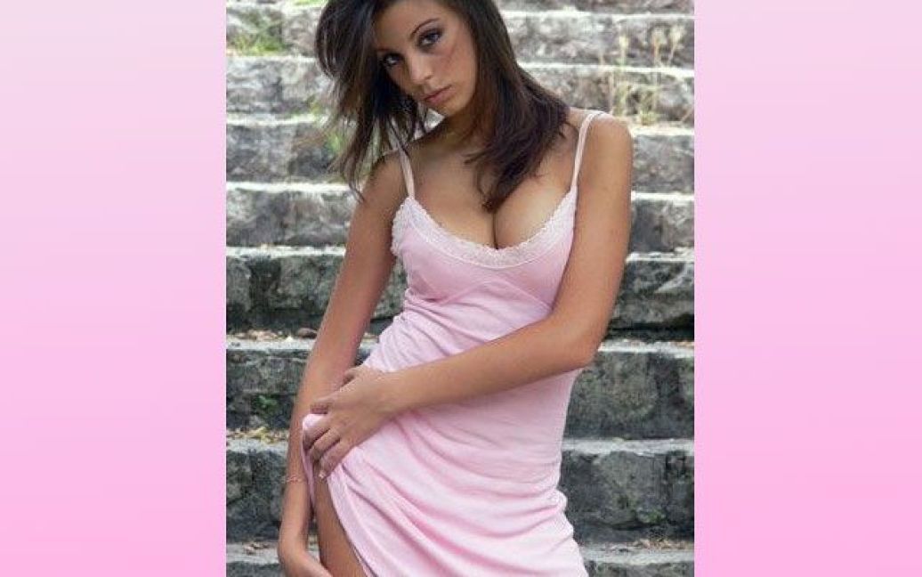 Трьох  фіналісток конкурсу краси "Міс Італія" дискваліфікували за занадто сексуальні фотографії / © Daily Mail