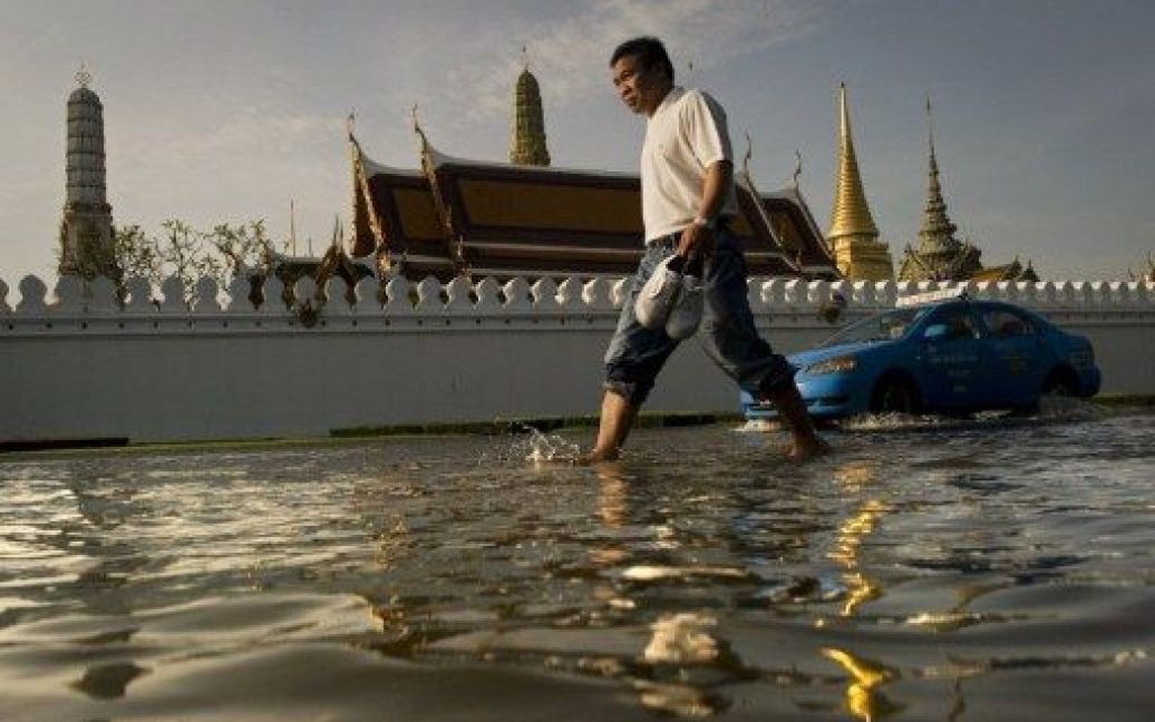 Через руйнівну повінь ситуація в Бангкоку залишається критичною / © AFP