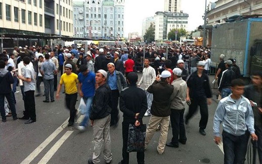 На свято Ураза-Байрам в Москві зібрались більше 50 тисяч мусульман / © Эхо Москвы