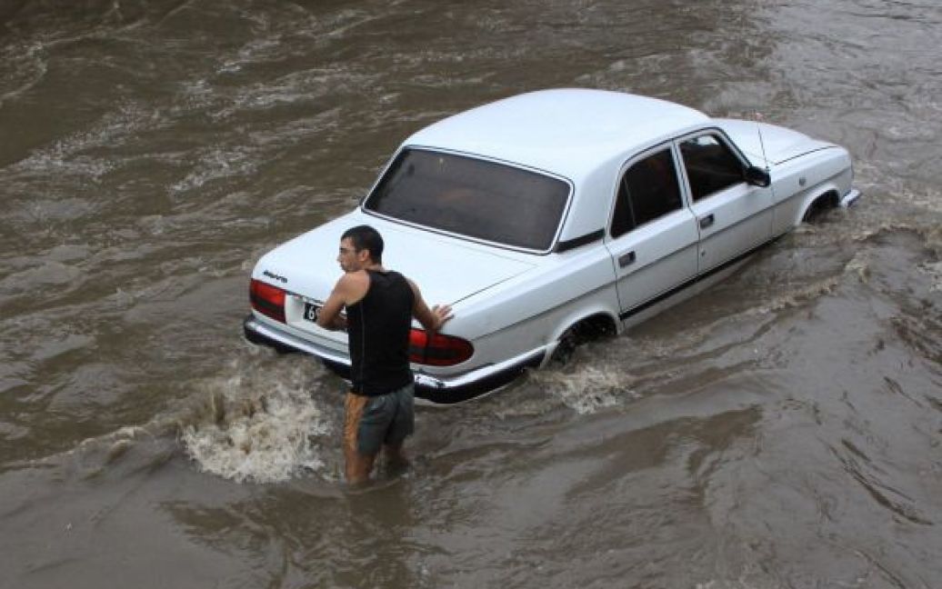 На Владивосток обрушився потужний тайфун / © pravda.ru