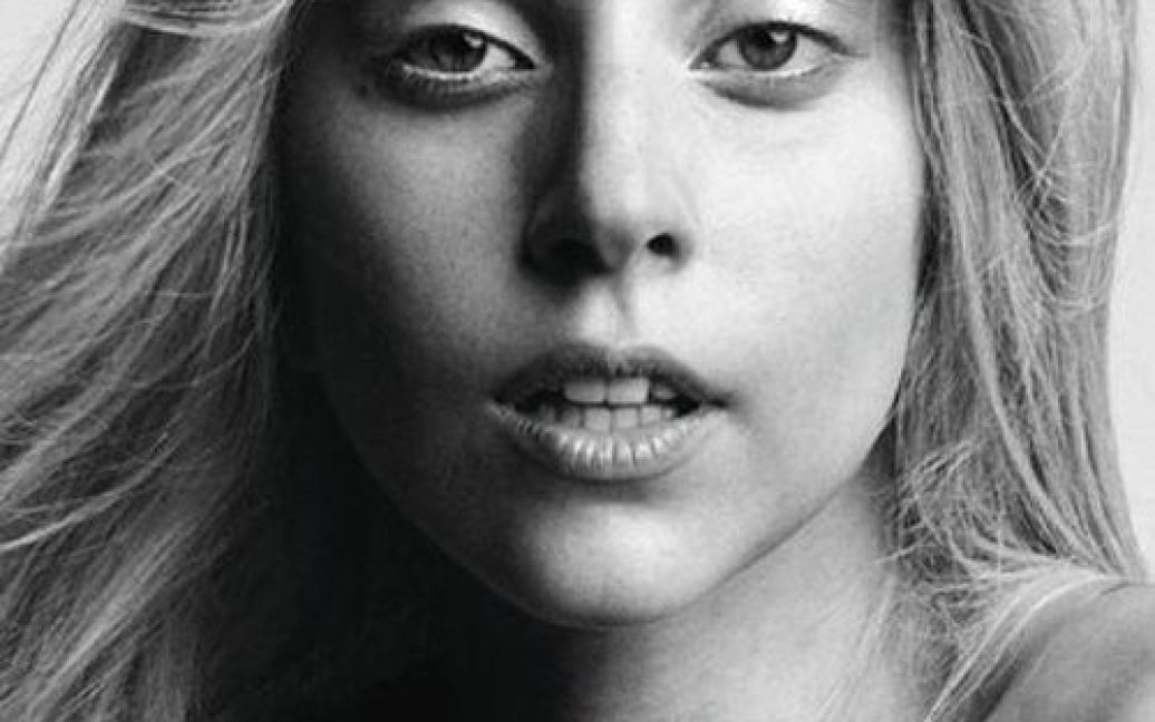 Співачка Lady Gaga знялась для модного журналу Harper&#039;s Bazaar без макіяжу. / © Harper's Bazaar