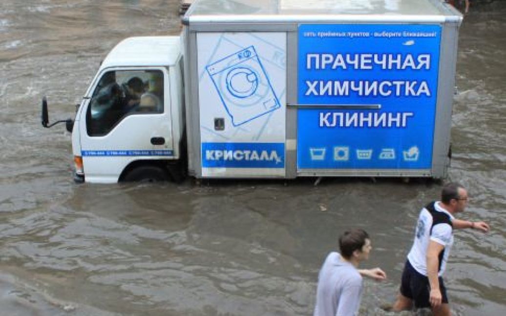 Розташовані в низинах вулиці міста, пішли під воду. / © pravda.ru