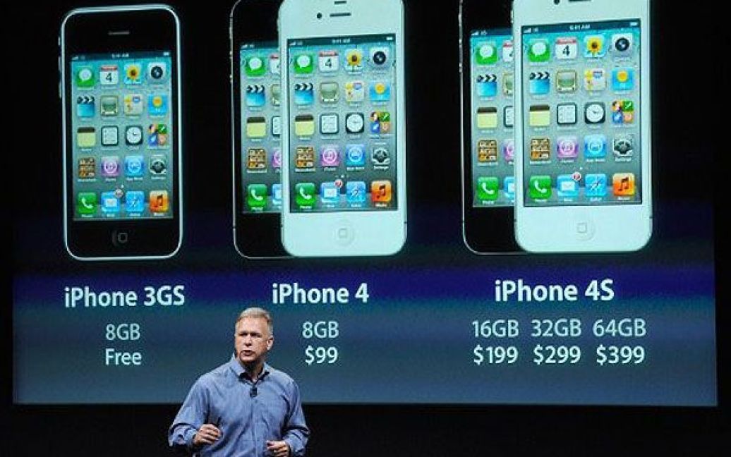 Презентація нового смартфону iPhone 4S від Apple / © AFP