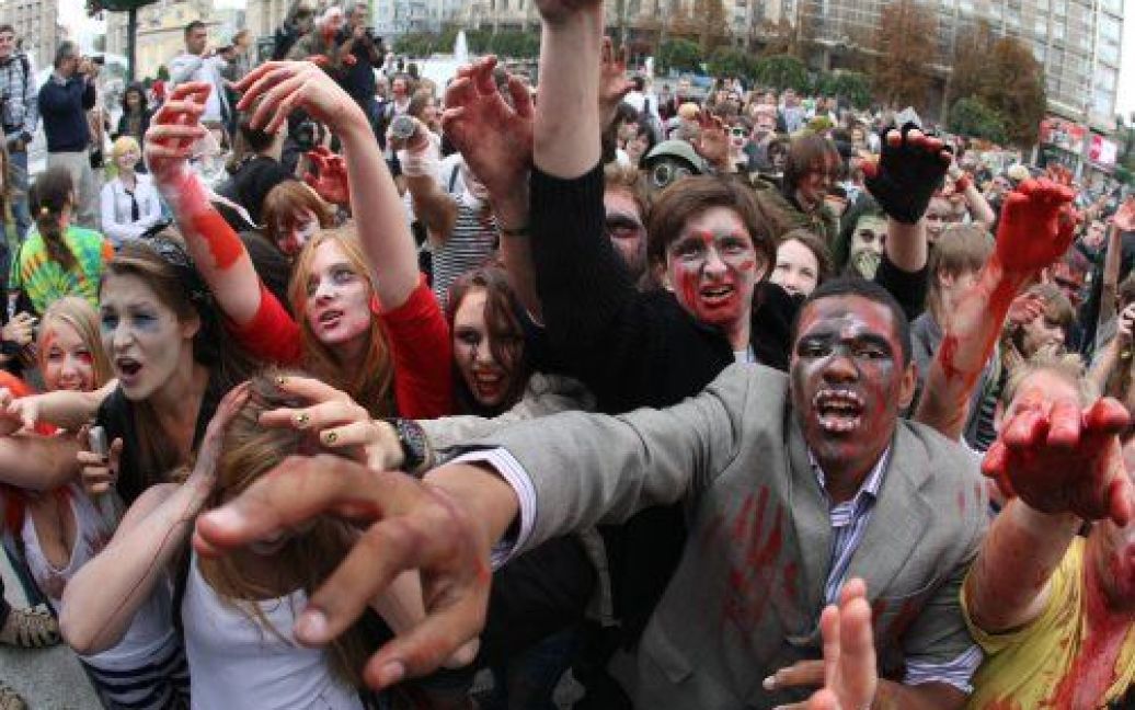 В Києві провели перший парад зомбі / © УНІАН