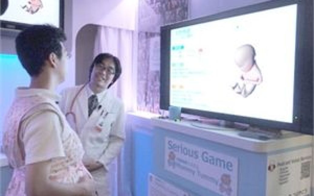Японські винахідники створили симулятор вагітності, який на собі можуть випробувати не тільки жінки, а й чоловіки. / © Компьюлента
