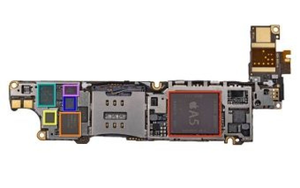 Системна плата iPhone 4S / © ifixit.com