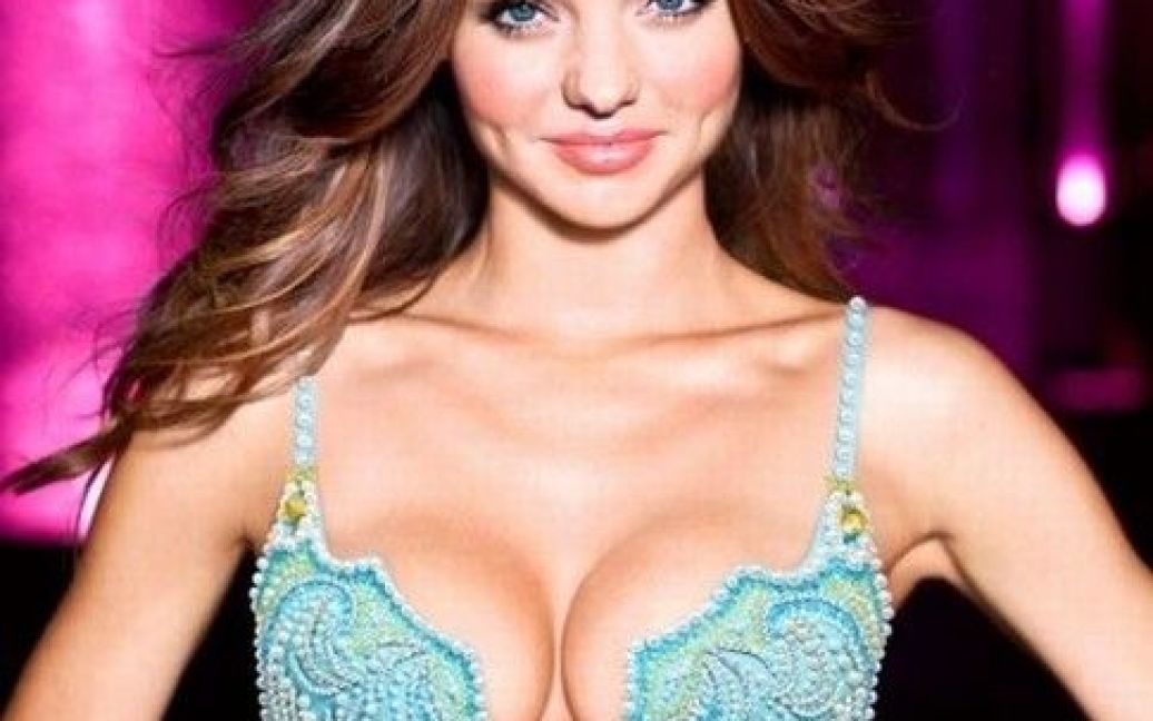 © celebuzz.com