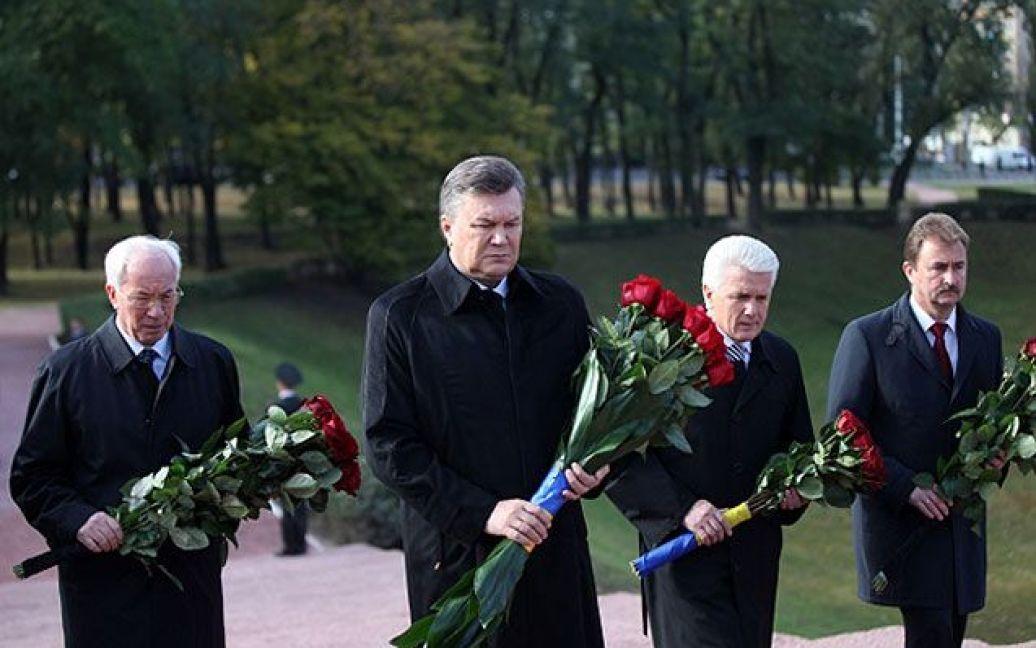 У церемонії також взяли участь голова ВРУ Володимир Литвин, прем&#039;єр-міністр Микола Азаров, віце-прем&#039;єр-міністр Ізраїлю Авігдор Ліберман та інші. / © President.gov.ua
