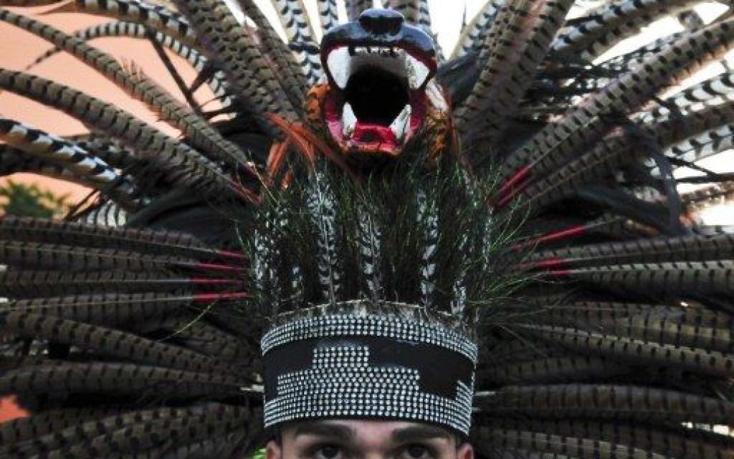 Мексика, Тлакпак. Ацтекські танцюристи виступають на святкуванні події "Леді Запопан" під час Панамериканських ігор у Мексиці. / © AFP