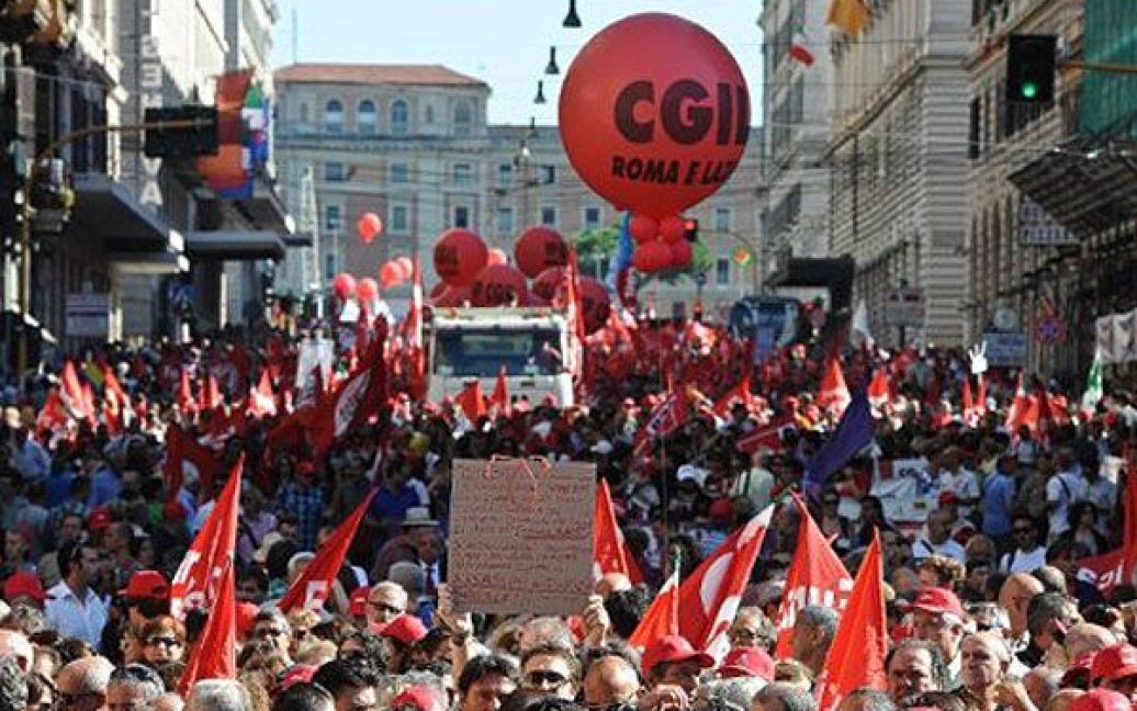 В Італії мільйони людей взяли участь у загальнонаціональному 8-годинному страйку / © AFP