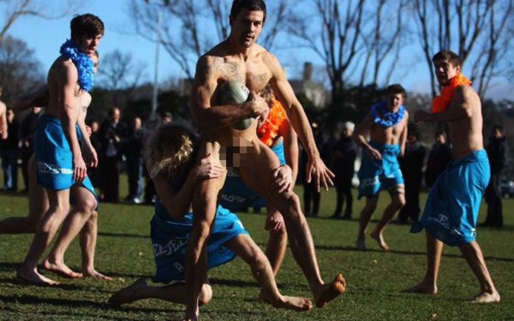 У новозеландському місті Данідін відбувся "голий матч" з регбі між командами "Fijian Invitational" та "Nude Blacks" / © Getty Images/Fotobank