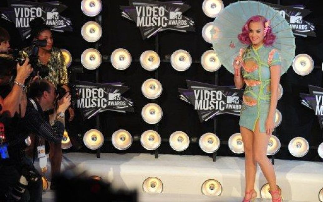 Найголовнішу нагороду шоу MTV VMA 2011 &mdash; в номінації "Відео року" &mdash; отримала співачка Кеті Перрі за композицію "Fireworks". / © AFP