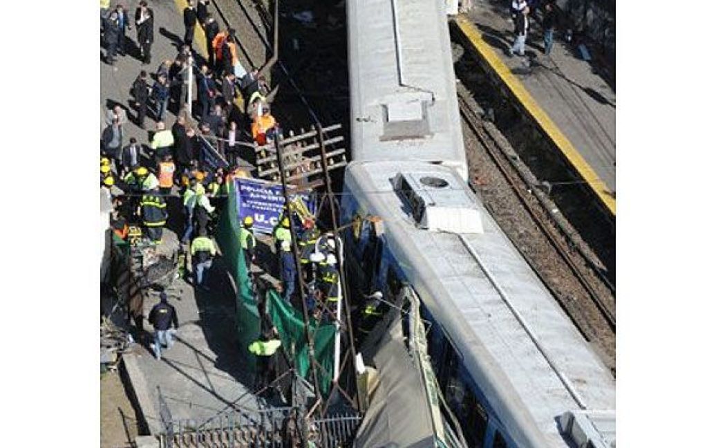У зіткненні двох потягів і автобуса в Буенос-Айресі загинули більше 10 людей, більше 200 - отримали поранення / © AFP