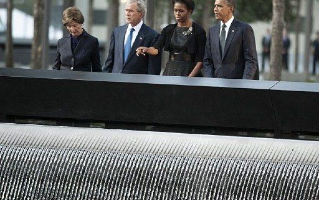 У США пройшли меморіальні церемонії, присвячені 10-й річниці терактів 9/11 у Нью-Йорку, Вашингтоні та Пенсільванії. / © AFP