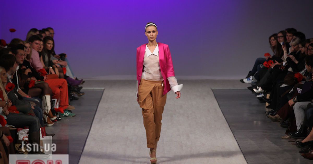 anna bublik SS 2012