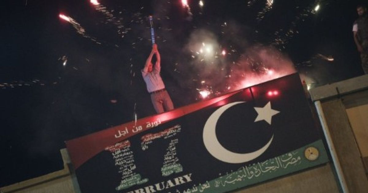 Наступ лівійських повстанців на Тріполі: захоплено більшу частину лівійської столиці, центральну площу міста і державне телебачення. / © AFP