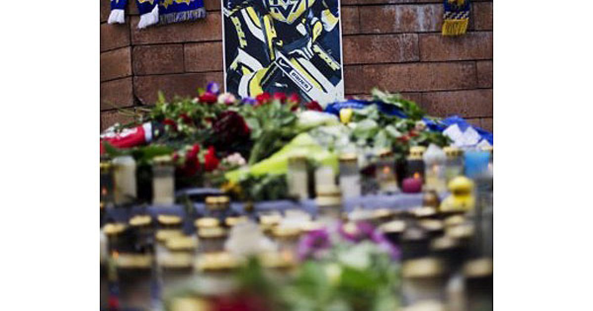 Швеція, Йончопінг. Жалоба за жертвами авіакатастрофи Як-42. / © AFP