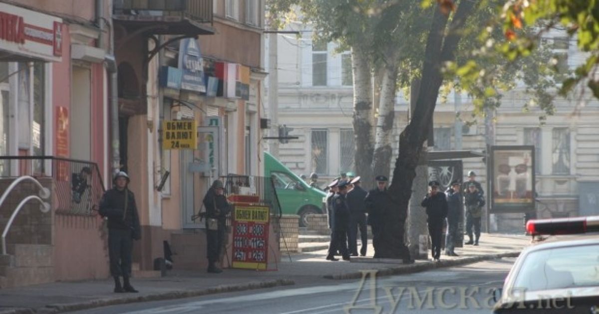 В центрі Одеси провели навчання СБУ із затримання терористів. / © Думская.net