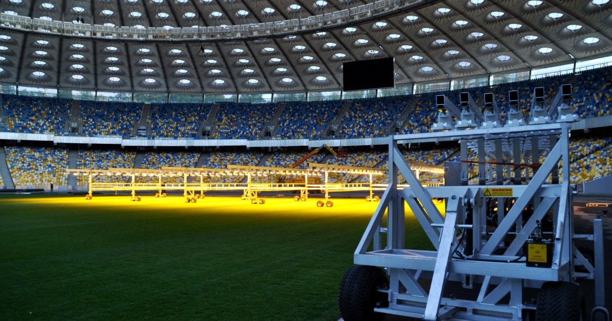 Мобільні освітлювальні установки замінюють природнє сонячне світло