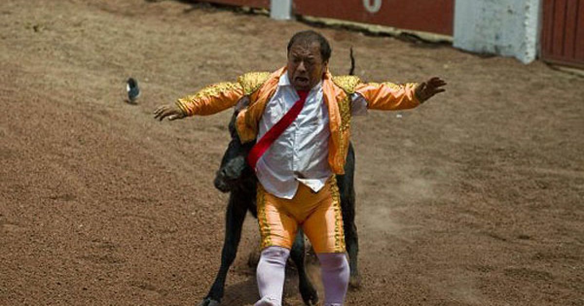 Родео-шоу від трупи карликів-матадорів у мексиканському місті Закатлан