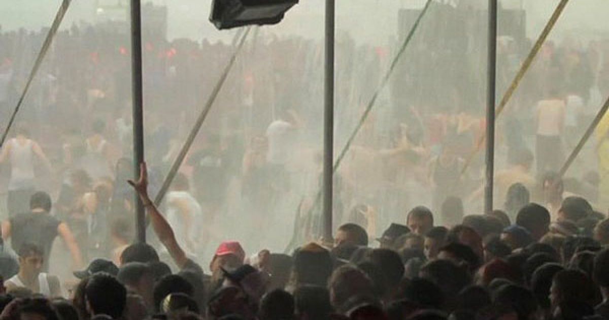 Потужний ураган пронісся над музичним фестивалем Pukkelpop в Бельгії