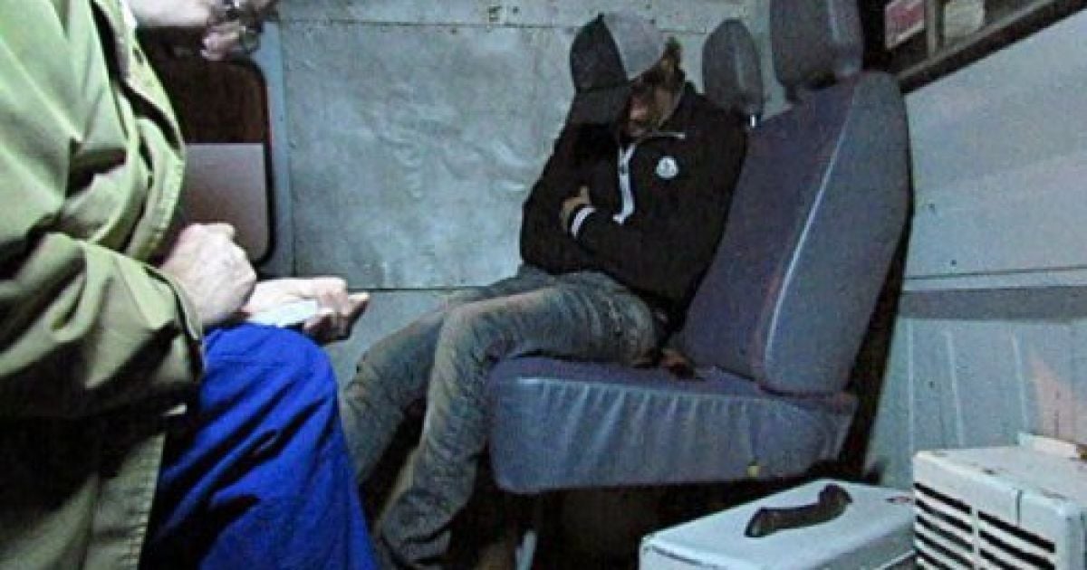 В Маріуполі автомобіль Infiniti, за кермом якого знаходився футболіст ФК "Іллічівець" Філіп Будковський, врізався в дерево / © УНІАН