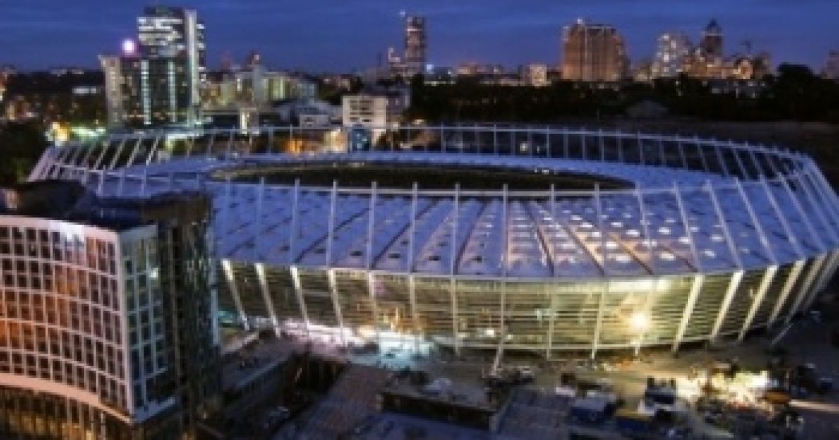 "Олімпійський" чекає на "Динамо"