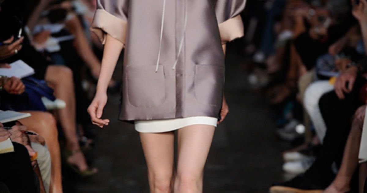 Ексклюзивна капсульна колекція міні-суконь Net-A-Porter від Victoria Beckham сезону spring/summer 2012