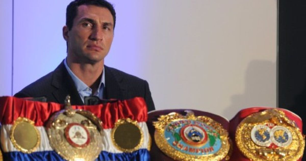 У Дюссельдорфі відбулась перша зустріч Володимира Кличка і Жана-Марка Мормека. / © AFP